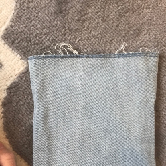 Gap Straight Crop - Picture 5 of 5